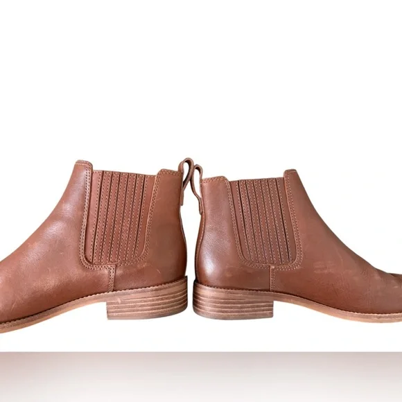 Madewell Flat Chelsea Boots in Leather J8295 - Picture 14 of 16